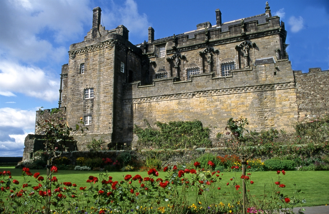 stirling-castle-visitscotland